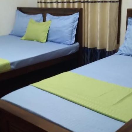 Impress Holiday Home Anuradhapura Exterior foto