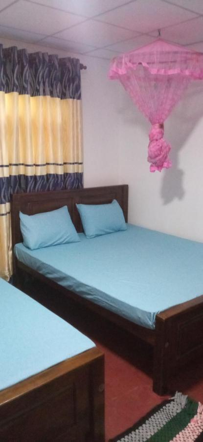Impress Holiday Home Anuradhapura Exterior foto