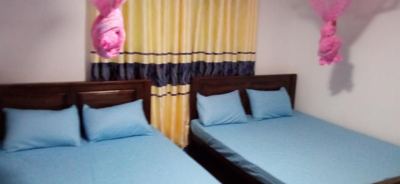 Impress Holiday Home Anuradhapura Exterior foto