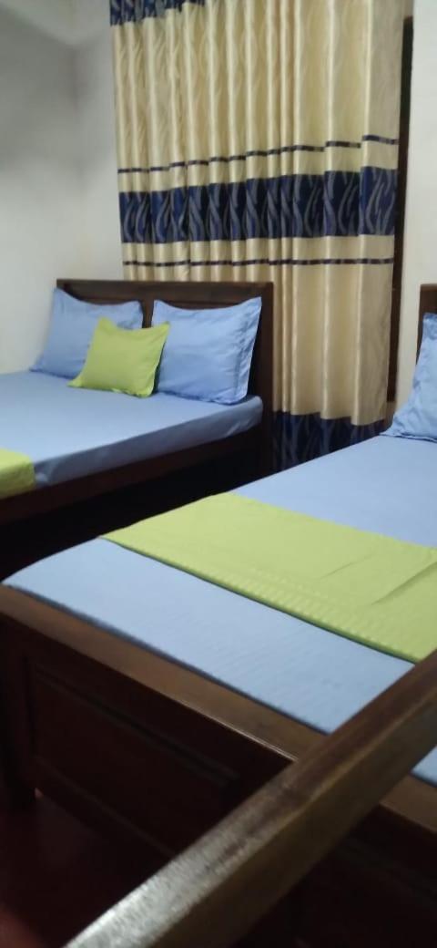 Impress Holiday Home Anuradhapura Exterior foto